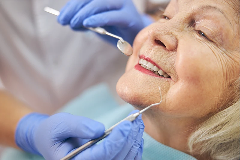 Imagem sobre implantes: 5 dúvidas sobre implantes dentários antes da avaliação